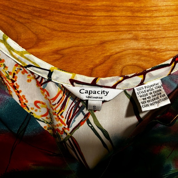 Capacity Unlimited Sheer Overshirt - Picture 3 of 6